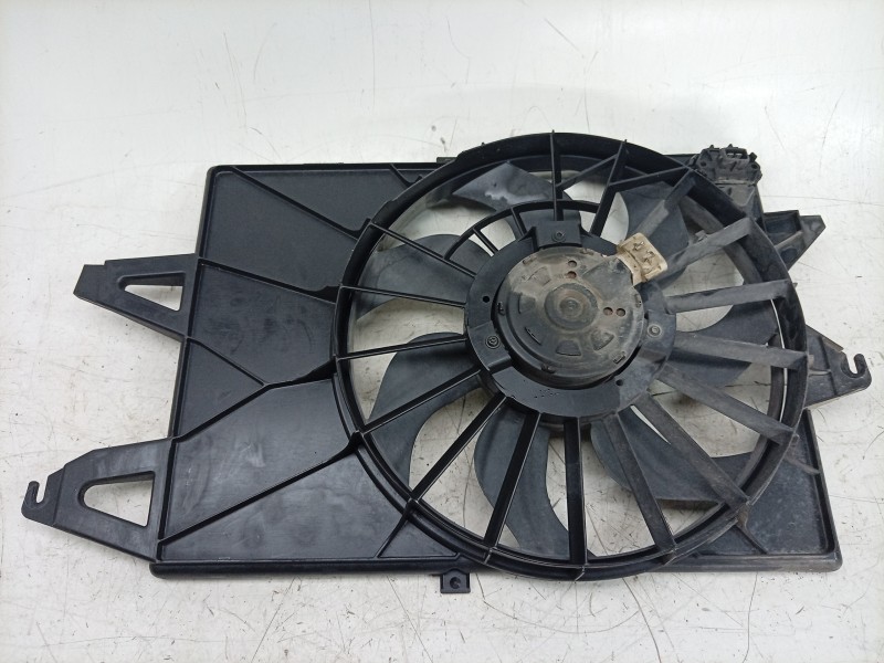 Recambio de electroventilador para ford mondeo iii (b5y) 2.0 16v referencia OEM IAM  3S718C607BD 
