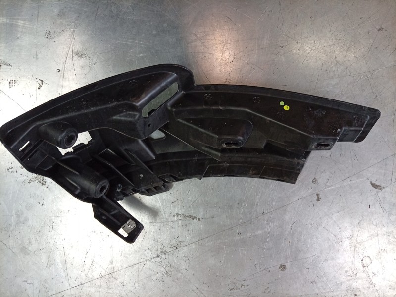 Recambio de soporte paragolpes trasero derecho para porsche taycan (y1a) 4s referencia OEM IAM  9J1807126 