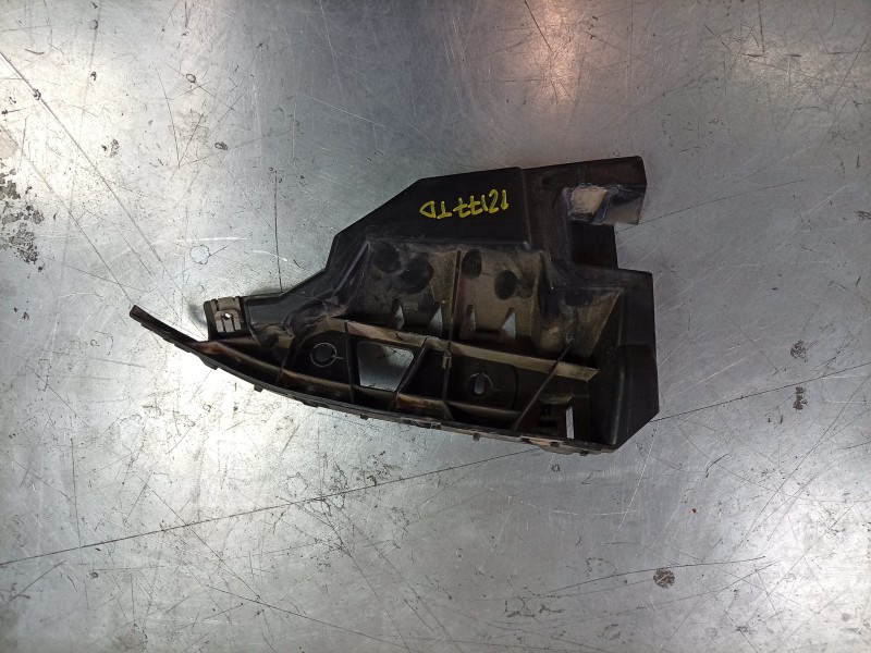 Recambio de soporte paragolpes trasero derecho para porsche taycan (y1a) 4s referencia OEM IAM   