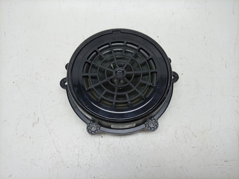 Recambio de subwoofer para porsche taycan (y1a) 4s referencia OEM IAM  971035453D 