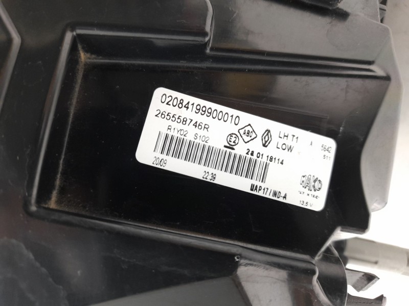 Recambio de piloto trasero izquierdo para renault captur ii (hf_) tce 90 (hfm6) referencia OEM IAM  265558746R 