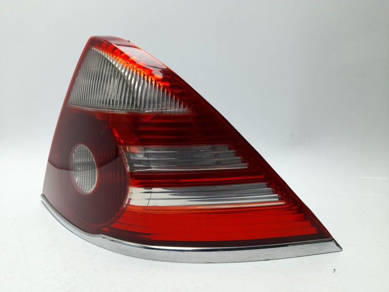 Recambio de piloto trasero derecho para ford mondeo iii (b5y) 2.0 16v referencia OEM IAM  6S7113404A 103F10341770/16315336/40605