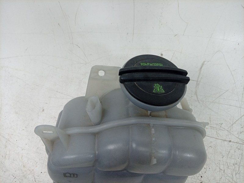 Recambio de deposito expansion para porsche taycan (y1a) 4s referencia OEM IAM  9J1121407A 