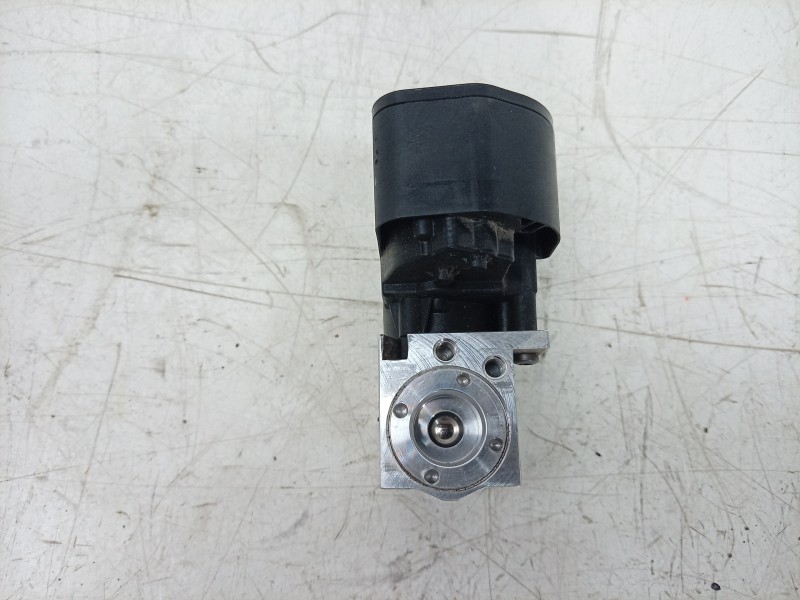 Recambio de valvula expansion para porsche taycan (y1a) 4s referencia OEM IAM 152257904 4M0816682E 