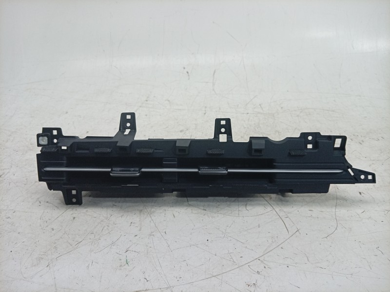 Recambio de aireador central para hyundai kona (os, ose, osi) 1.6 gdi hybrid referencia OEM IAM  97401BE000L 