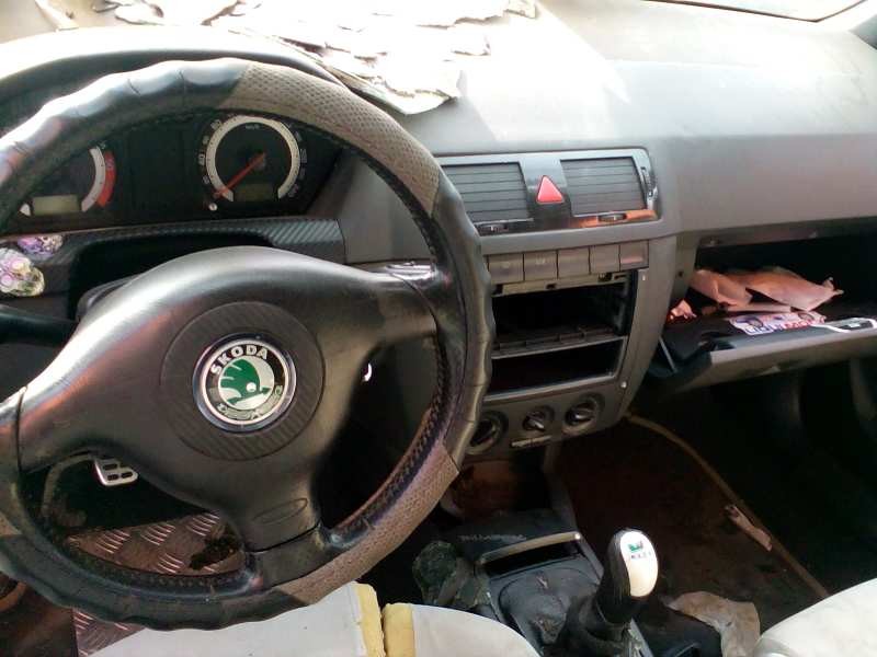 skoda fabia (6y2/6y3) del año 2005