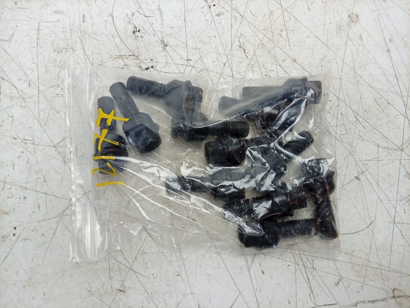 Recambio de juego tornillos de rueda para porsche taycan (y1a) 4s referencia OEM IAM  TORNILLOSRUEDA 