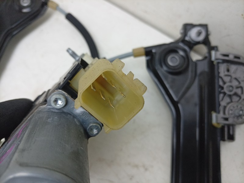 Recambio de elevalunas trasero derecho para maserati ghibli iii (m157) 3.0 s q4 referencia OEM IAM  670030023 