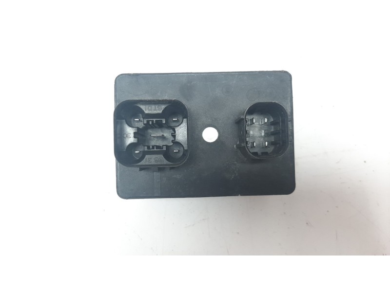 Recambio de caja precalentamiento para suzuki vitara 1.6 ddis comfort 4x4 referencia OEM IAM 55203394  