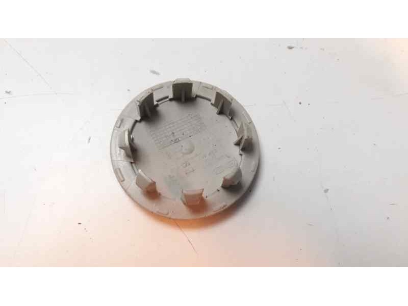 Recambio de tapacubos para kia rio referencia OEM IAM 52960H8100  