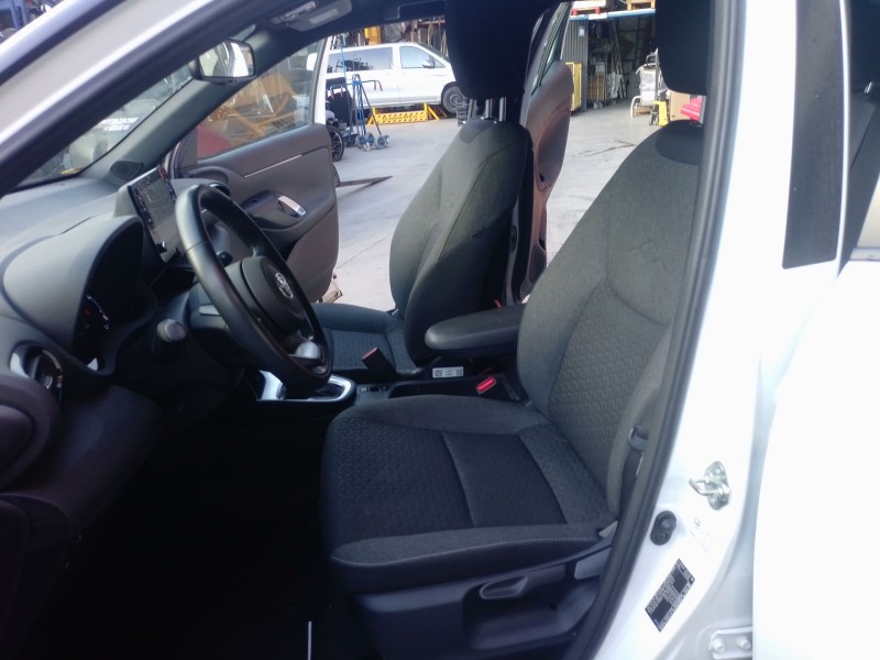 Recambio de juego asientos completo para toyota yaris cross (mxp_) 1.5 hybrid (mxpj10) referencia OEM IAM   