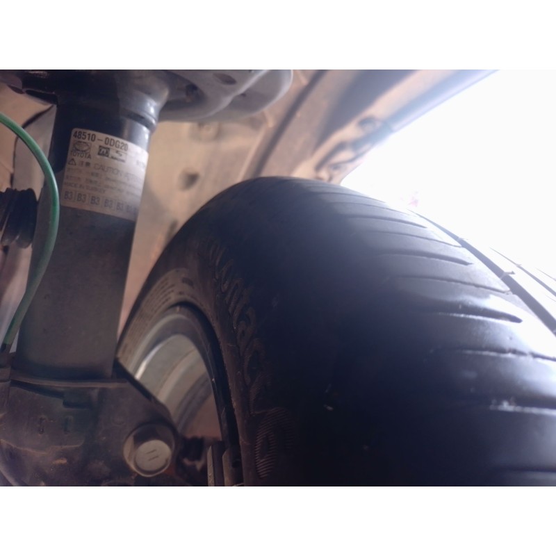Recambio de amortiguador delantero derecho para toyota yaris cross (mxp_) 1.5 hybrid (mxpj10) referencia OEM IAM   