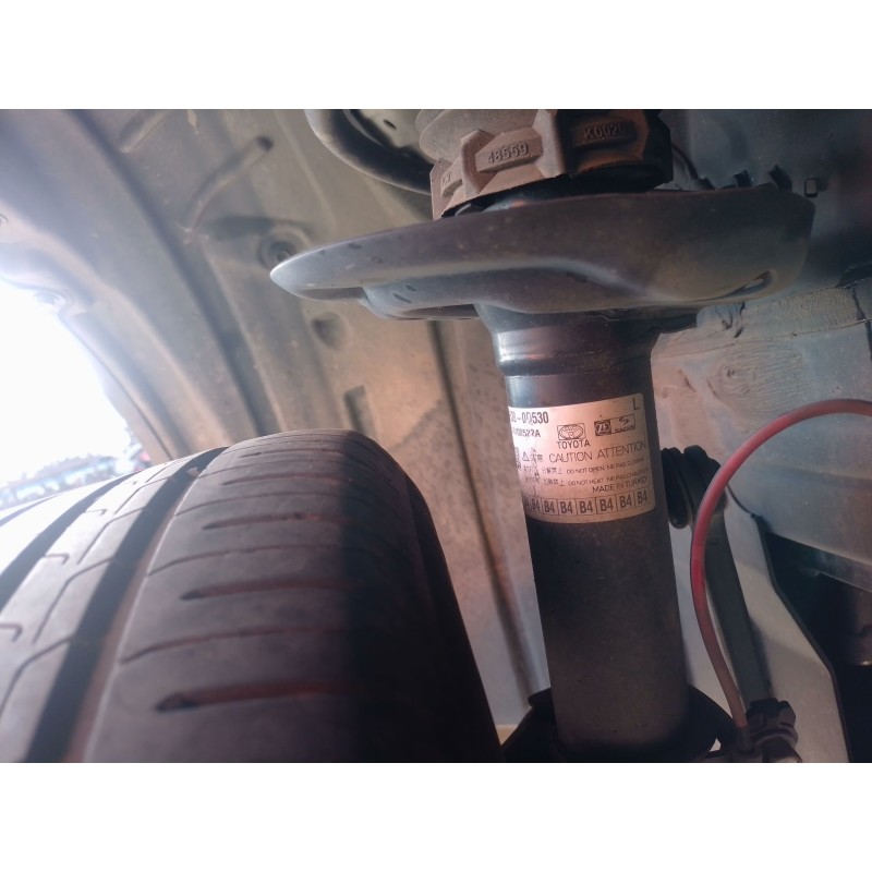 Recambio de amortiguador delantero izquierdo para toyota yaris cross (mxp_) 1.5 hybrid (mxpj10) referencia OEM IAM   