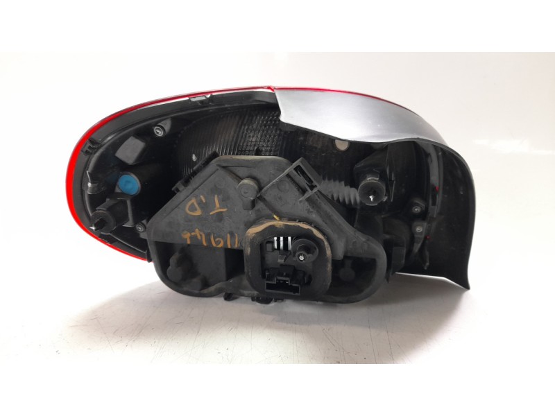 Recambio de piloto trasero derecho para citroen c3 shine referencia OEM IAM 9812257480 103F07610770 CI3284153