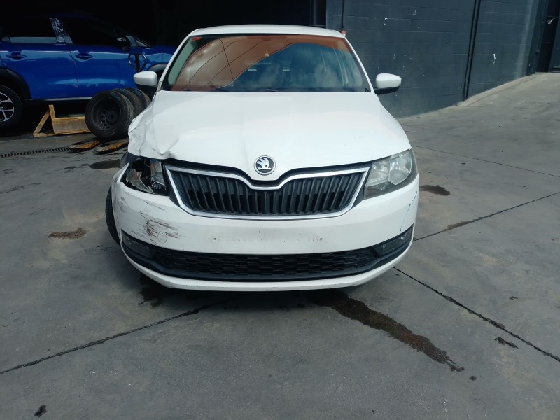 skoda rapid spaceback (nh1) del año 2017