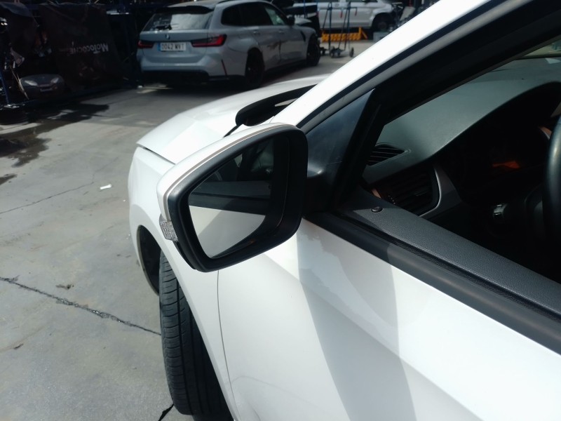 Recambio de retrovisor izquierdo para skoda rapid spaceback (nh1) 1.4 tdi referencia OEM IAM   