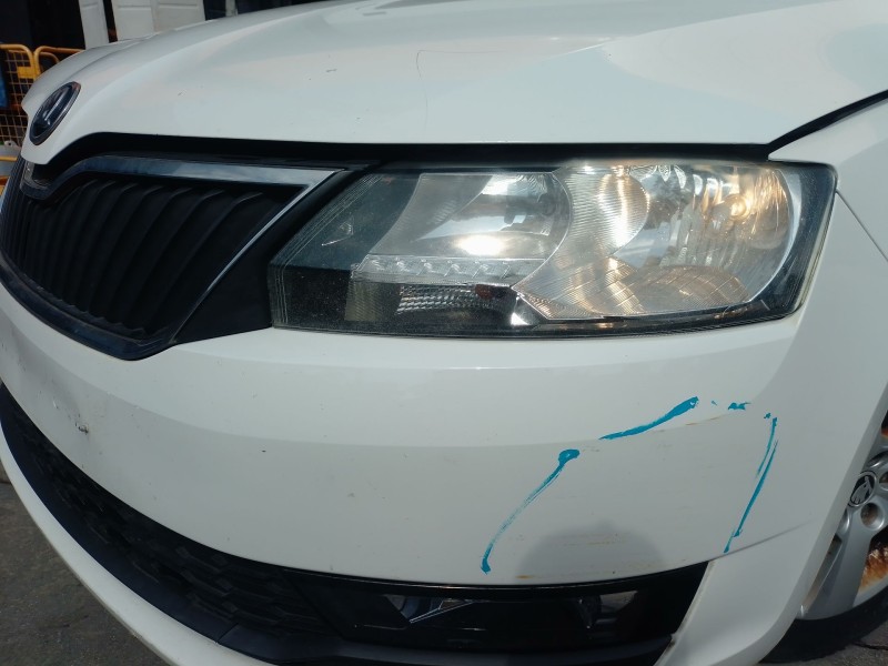 Recambio de faro izquierdo para skoda rapid spaceback (nh1) 1.4 tdi referencia OEM IAM   