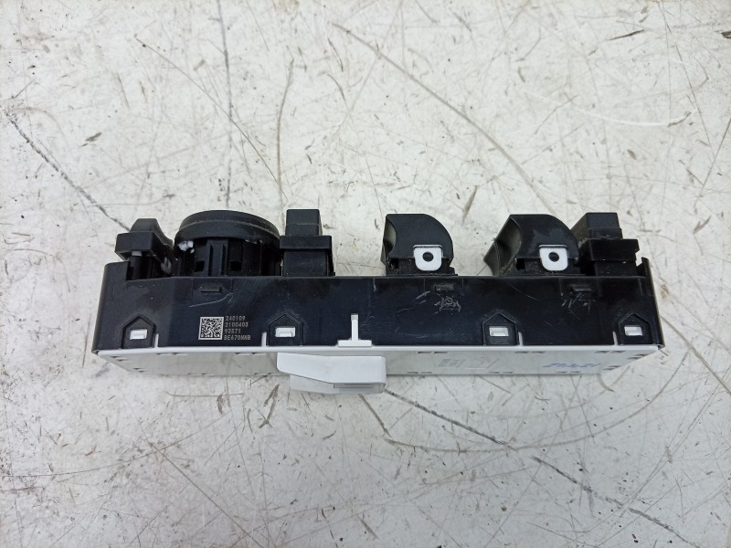 Recambio de mando elevalunas delantero izquierdo para hyundai kona (os, ose, osi) 1.6 gdi hybrid referencia OEM IAM  93571BE470N