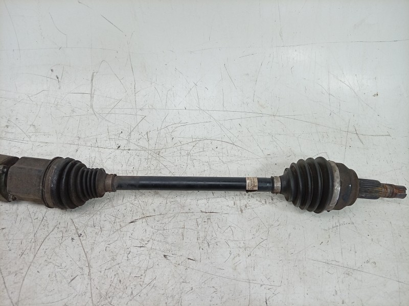 Recambio de transmision delantera izquierda para maserati ghibli iii (m157) 3.0 s q4 referencia OEM IAM  670032034 