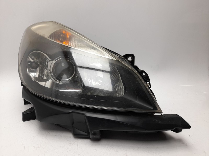 Recambio de faro derecho para renault clio iii (br0/1, cr0/1) 1.5 dci (br17, cr17) referencia OEM IAM   
