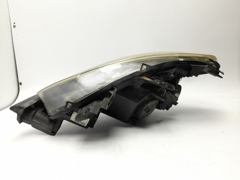 Recambio de faro derecho para renault clio iii (br0/1, cr0/1) 1.5 dci (br17, cr17) referencia OEM IAM   