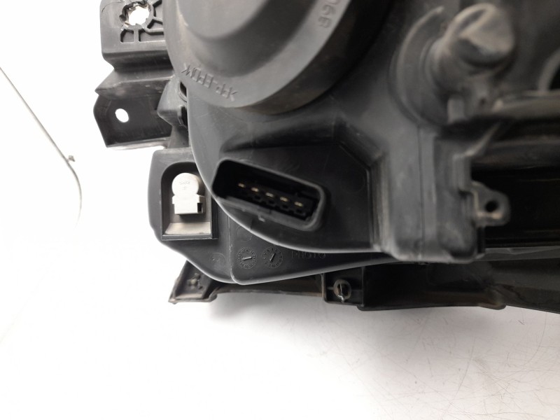 Recambio de faro derecho para renault clio iii (br0/1, cr0/1) 1.5 dci (br17, cr17) referencia OEM IAM   