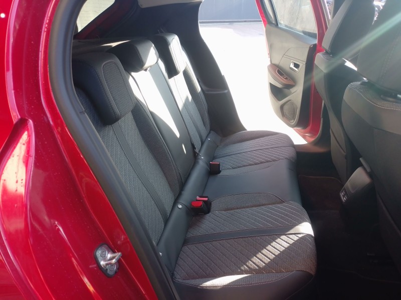 Recambio de juego asientos completo para peugeot 208 5p allure hybrid 110 edcs6 referencia OEM IAM   