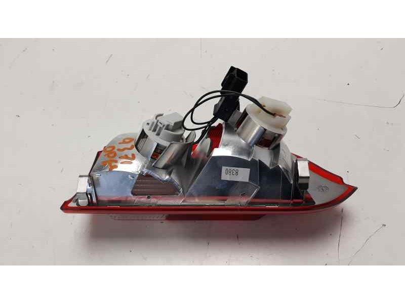 Recambio de piloto trasero derecho para opel insignia sports tourer edition referencia OEM IAM 13226855  