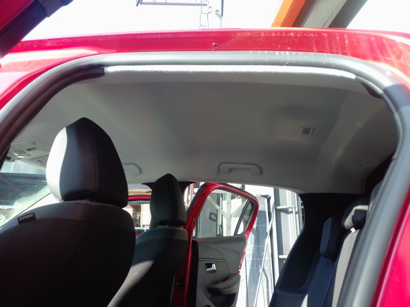 Recambio de techo interior para peugeot 208 5p allure hybrid 110 edcs6 referencia OEM IAM   