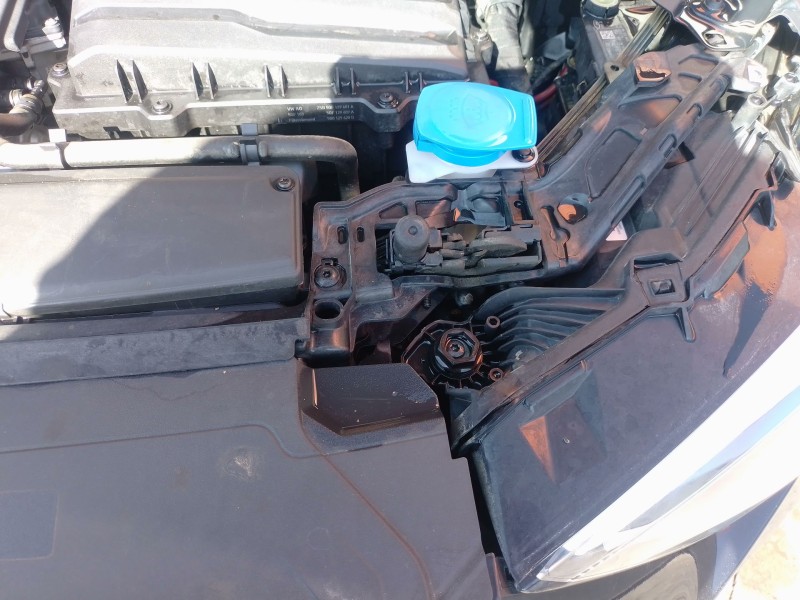 Recambio de cerradura capo para audi q3 sportback (f3n) 35 tdi referencia OEM IAM   