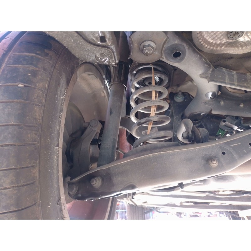 Recambio de amortiguador trasero izquierdo para audi q3 sportback (f3n) 35 tdi referencia OEM IAM   
