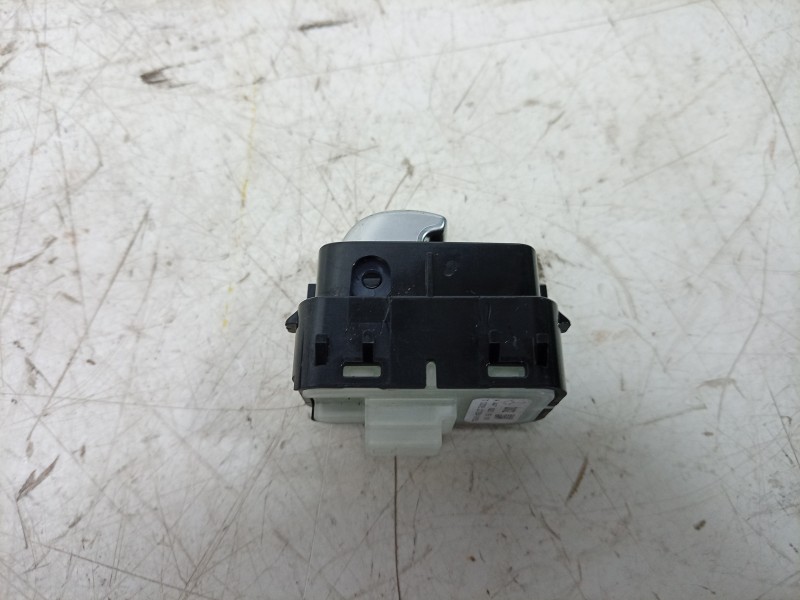Recambio de mando elevalunas trasero izquierdo para mercedes-benz vito tourer (w447) 116 cdi / 116 bluetec (447.701, 447.703, 44