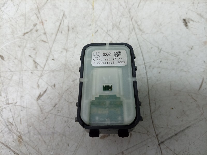 Recambio de mando elevalunas trasero izquierdo para mercedes-benz vito tourer (w447) 116 cdi / 116 bluetec (447.701, 447.703, 44