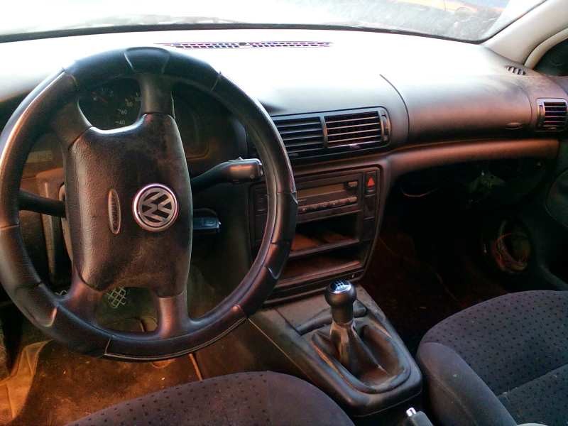 volkswagen passat berlina (3b2) del año 1998