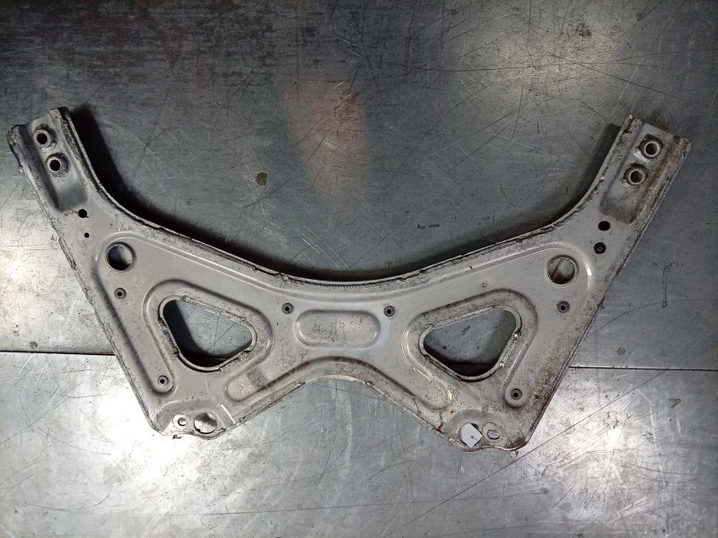 Recambio de subchasis delantero para maserati ghibli iii (m157) 3.0 s q4 referencia OEM IAM  670002928 