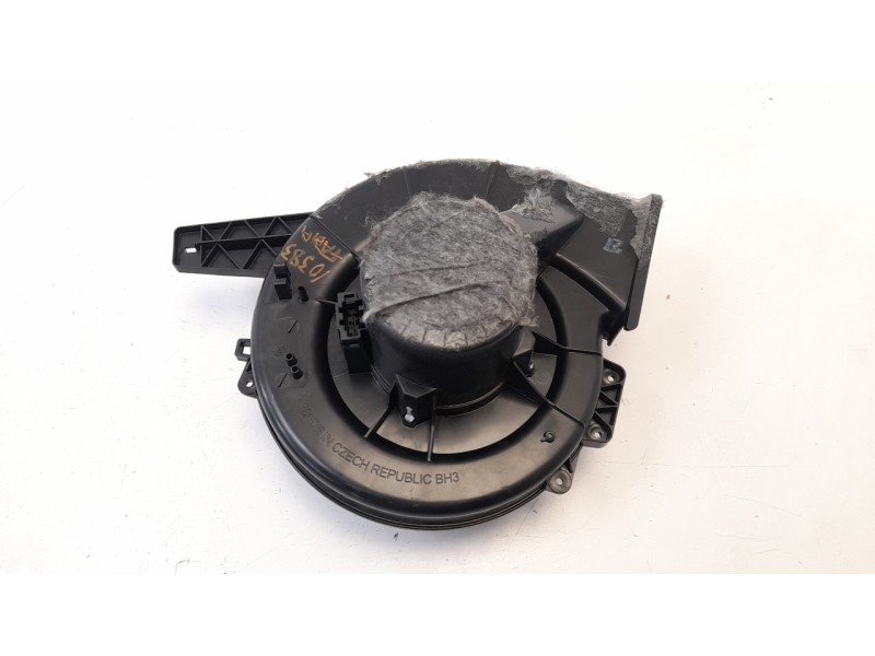 Recambio de ventilador calefaccion para skoda fabia 1.2 tsi referencia OEM IAM 6R1819015  