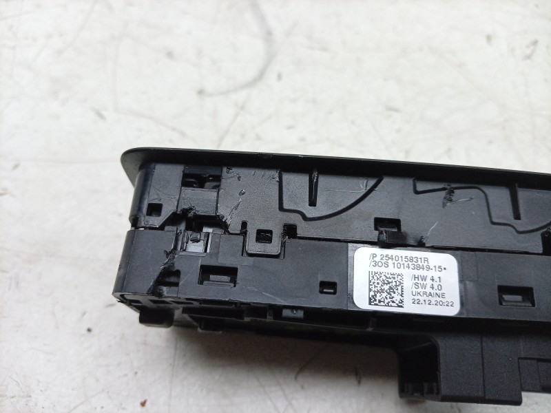 Recambio de mando elevalunas delantero izquierdo para renault clio v (b7_) 1.0 lpg (b7mt) referencia OEM IAM  254015831R IAF9010