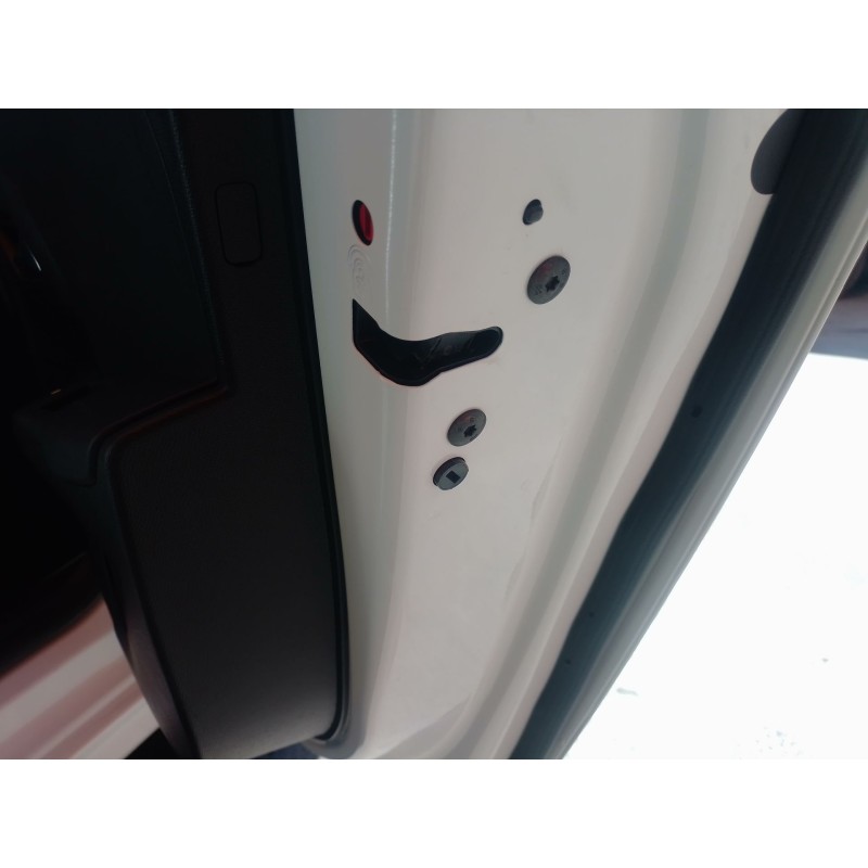Recambio de cerradura puerta trasera derecha para opel corsa f (p2jo) 1.2 (68) referencia OEM IAM   