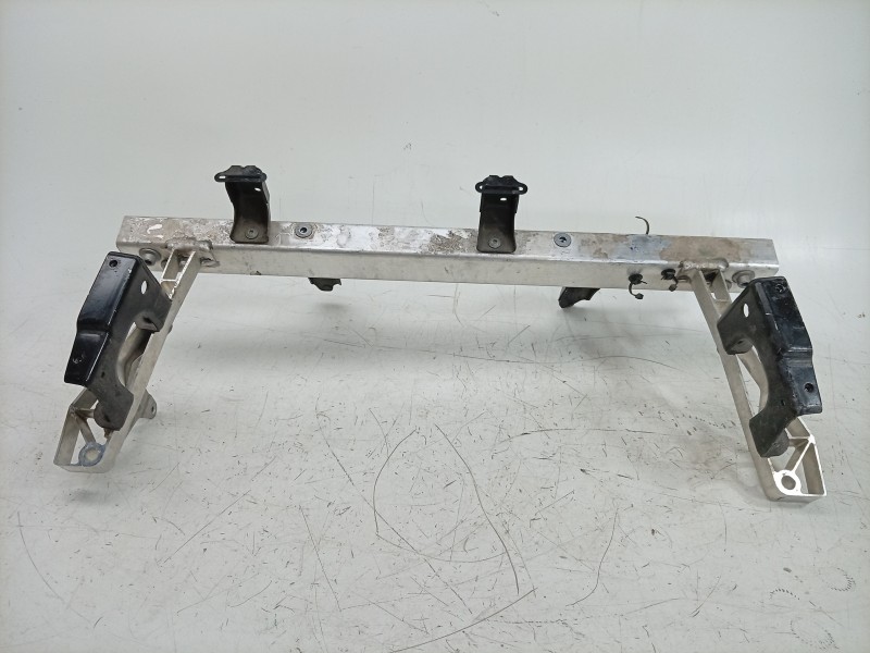 Recambio de travesaño inferior para porsche taycan (y1a) 4s referencia OEM IAM  9J1805341 