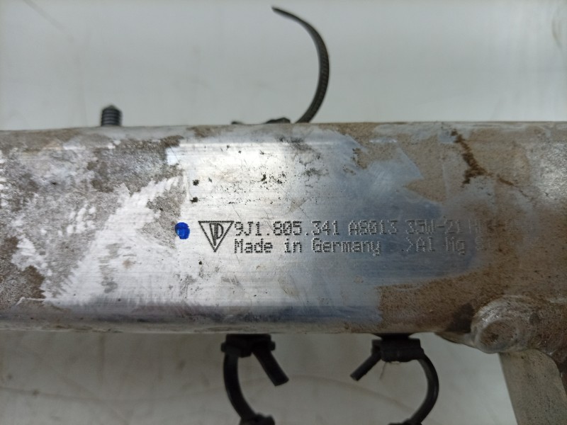 Recambio de travesaño inferior para porsche taycan (y1a) 4s referencia OEM IAM  9J1805341 