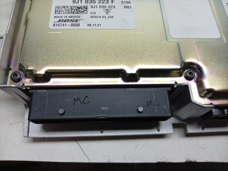 Recambio de amplificador de sonido para porsche taycan (y1a) 4s referencia OEM IAM  9J1035223F 