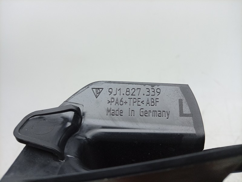 Recambio de embellecedor para porsche taycan (y1a) 4s referencia OEM IAM  9J1827339 