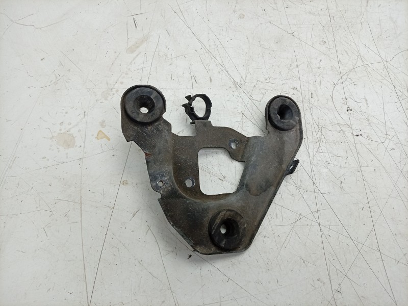 Recambio de soporte filtro aire para maserati ghibli iii (m157) 3.0 s q4 referencia OEM IAM  70583037 