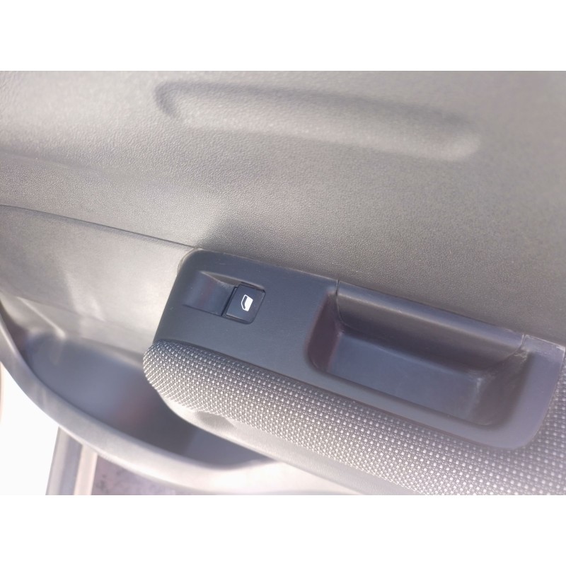 Recambio de mando elevalunas trasero derecho para citroën c3 aircross ii (2r_, 2c_) 1.5 bluehdi 110 referencia OEM IAM   