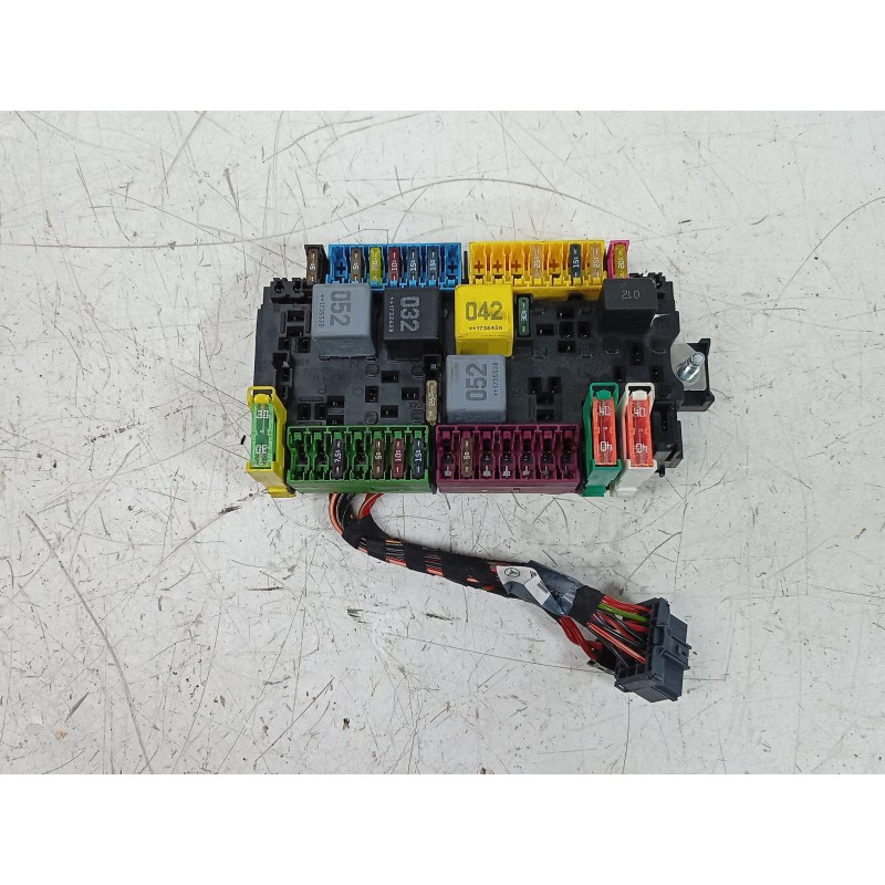 Recambio de caja reles / fusibles para mercedes-benz vito tourer (w447) 116 cdi / 116 bluetec (447.701, 447.703, 447.705) refere