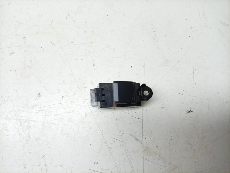 Recambio de mando elevalunas trasero derecho para land rover range rover velar (l560) 2.0 p300 si4 4x4 referencia OEM IAM  FK721