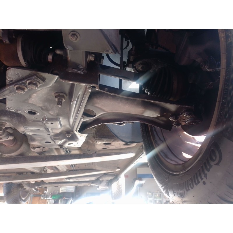 Recambio de brazo suspension inferior delantero izquierdo para opel crossland x / crossland (p17, p2qo) 1.2 (75) referencia OEM 