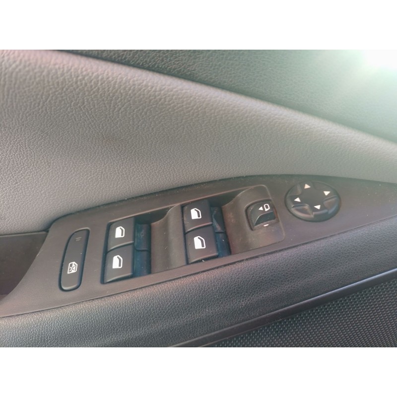 Recambio de mando elevalunas delantero izquierdo para opel crossland x / crossland (p17, p2qo) 1.2 (75) referencia OEM IAM   