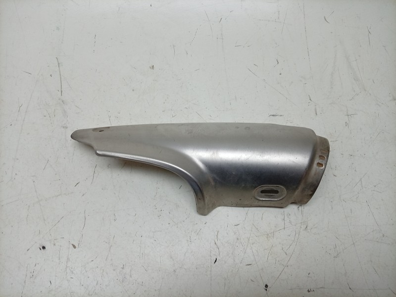 Recambio de moldura para bmw r 1200 gs r 1200 gs referencia OEM IAM  18517726831 