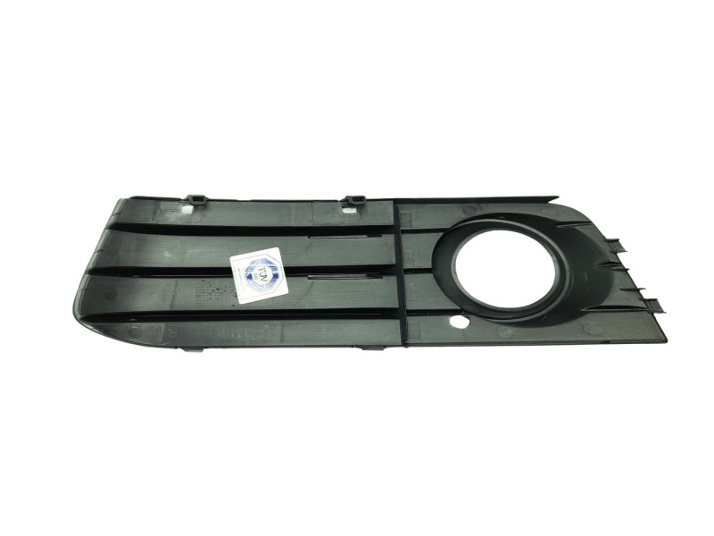 Recambio de rejilla paragolpes derecha para audi a4 ber. (b8) referencia OEM IAM  8K0807682A01C 107022418/203116J/AD0242133
